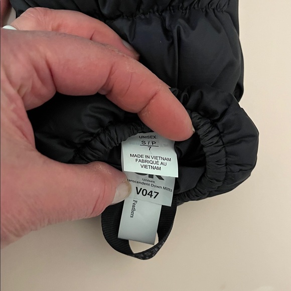 Outdoor Research Black Down Mittens - Picture 3 of 5